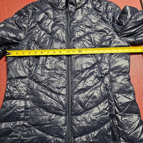 Calvin Klein Navy Quilted Puffer Medium Jacket Packable with bag. - Picture 14 of 16